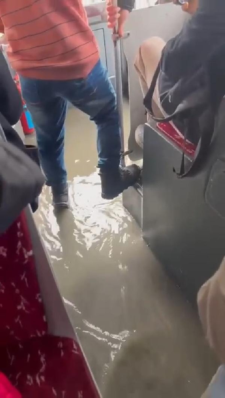 Meteorolojiden yeni hava durumu raporu: İstanbul dahil 14 kente sarı, 3 kente turuncu uyarı