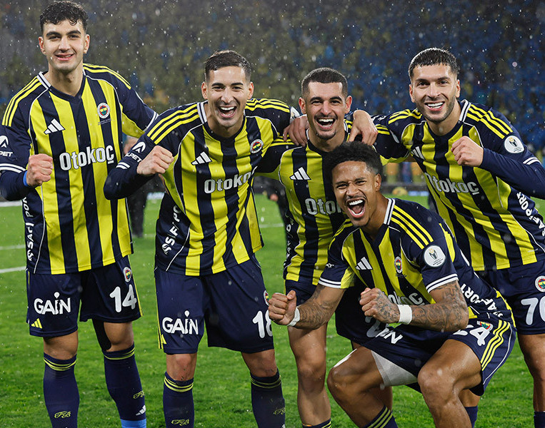 Fenerbahçede müjde Trabzonspor maçı öncesi geri döndü