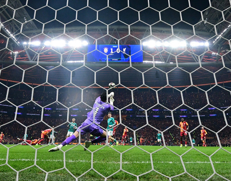 Uğurcan Çakır, Liverpool karşısında kaleye duvar ördü İnanılmaz istatistik