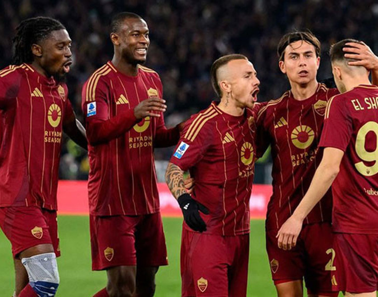 Fenerbahçe ve Galatasaray teklif yaptı