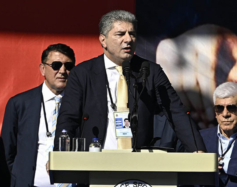 Hakan Safi: Aziz Yıldırımı tebrik ederim