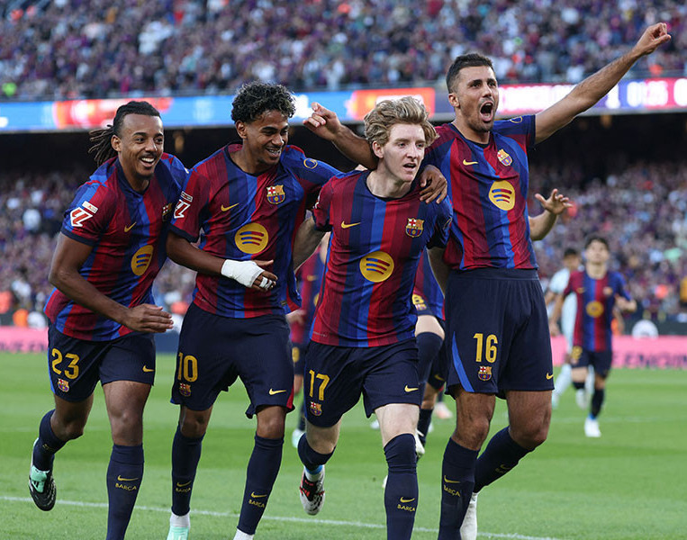 G.Sarayın rakibi Barcelona, 3 puanı 3 golle aldı
