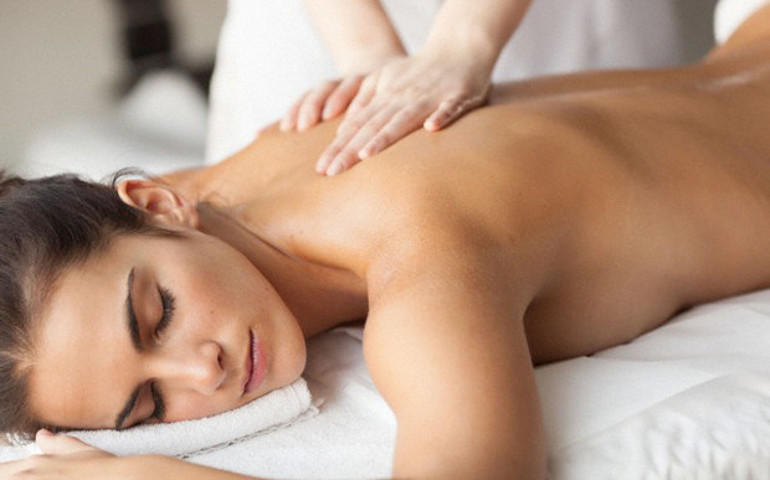 Sırt ağrılarını masajla yenin