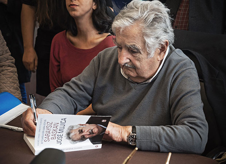 Dünyanın en sevilen cumhurbaşkanı José Mujica: Devlet başkanı halkının nasıl  yaşadığını görmeli