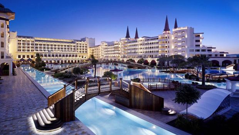 Mardan Palacein yeni sahibi Halkbank oldu