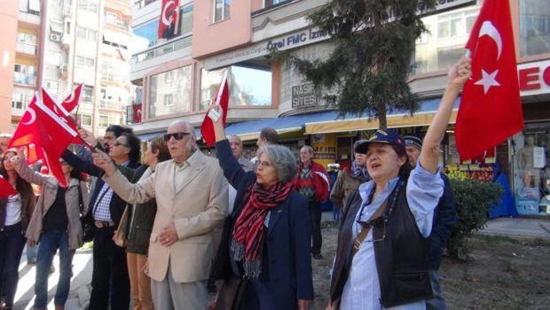 İzmir merkezli 18 ilde ’paralel yapı iddiasıyla operasyon: 44 gözaltı