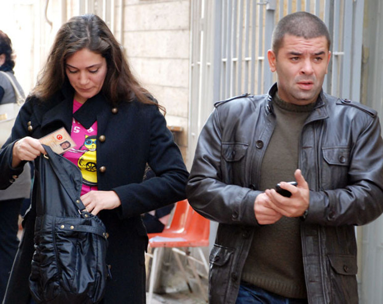 Bülent Şakrak ve eski eşi Özge Borak pişti oldu