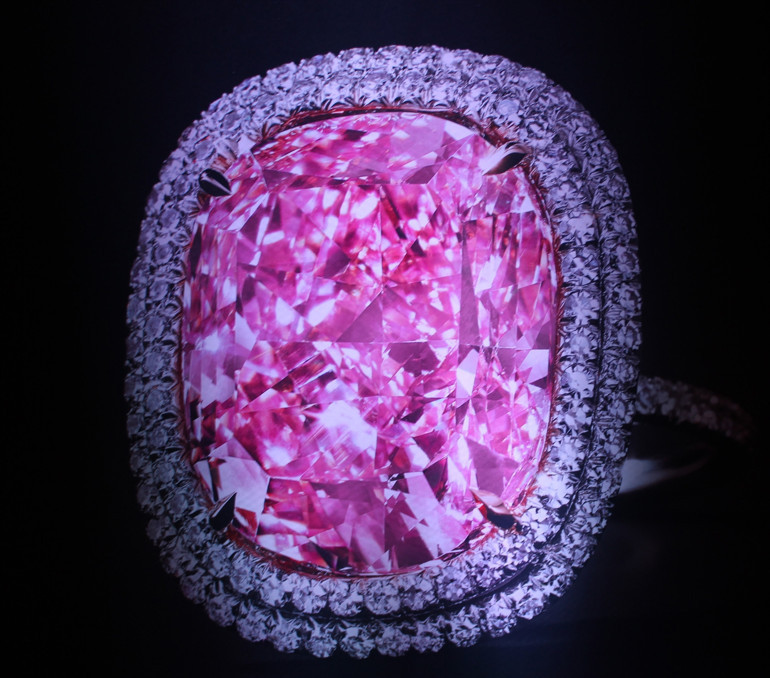 Pembe Elmas 28,7 milyon İsviçre frangına satıldı