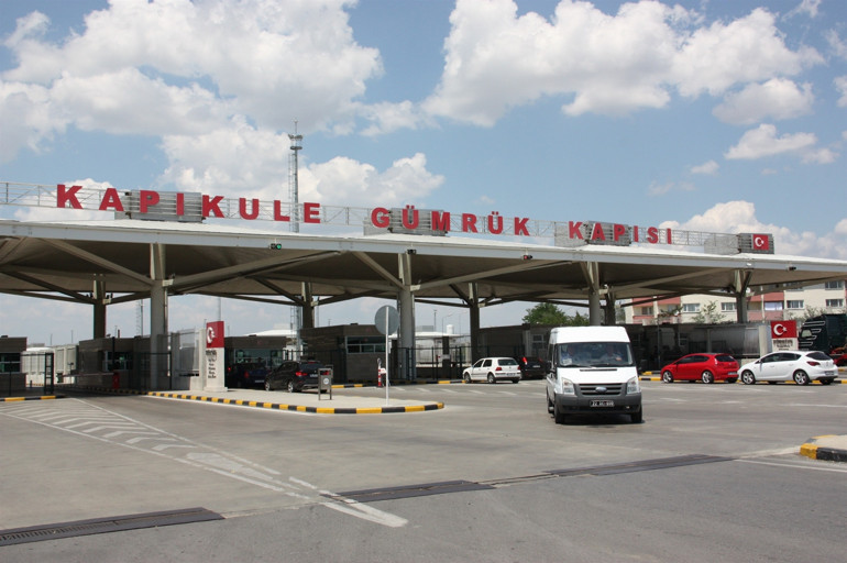 Kapıkule Sınır Kapısında tablet ile geçiş dönemi