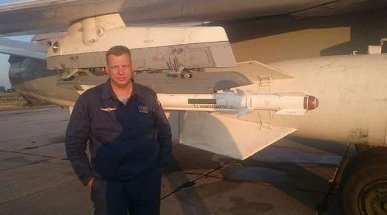 Türkmen Komutan: Rus pilotları paraşütle inerken vurduk