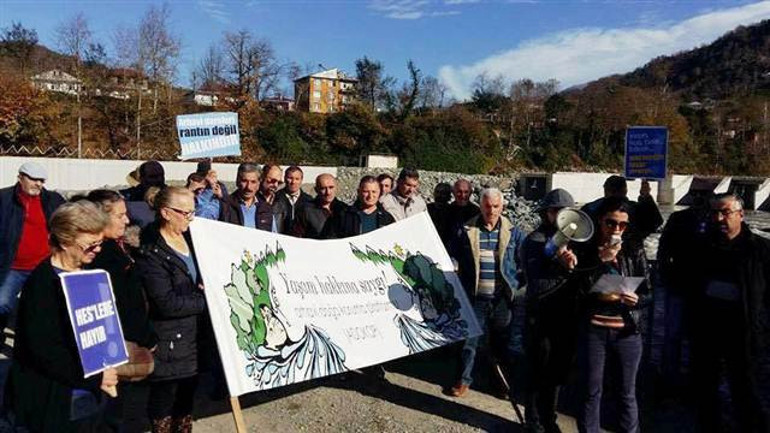 Arhavide HES tepkisi sürüyor