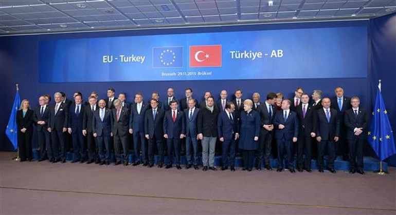 Başbakan Davutoğlu AB zirvesinde konuştu: Ankara’dan açık bir mesaj vermek istiyorum