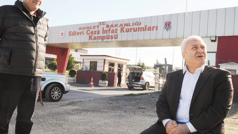 Duygularıyla oynandı