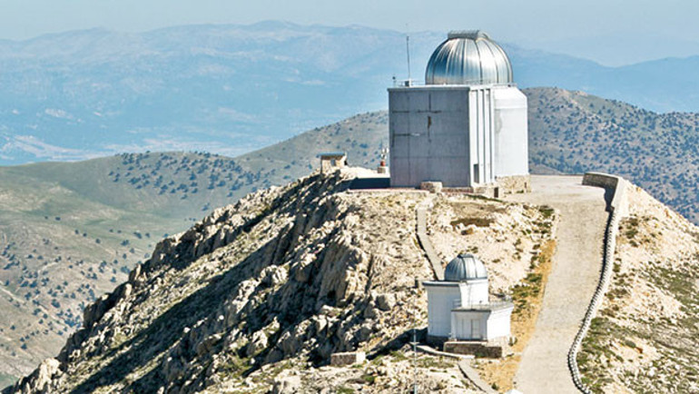 Gözüne toz kaçtı