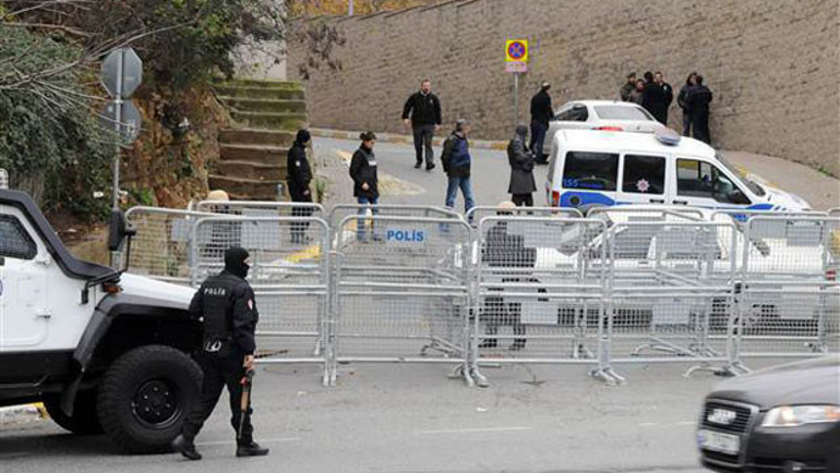 ABD konsolosluğunda güvenlik çemberi