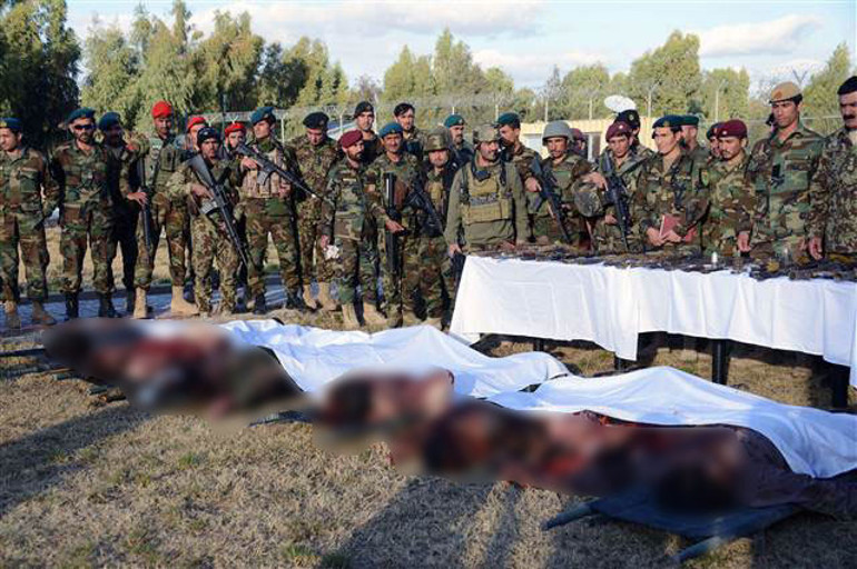 Afganistanda havalimanına saldırı: Çok sayıda ölü var