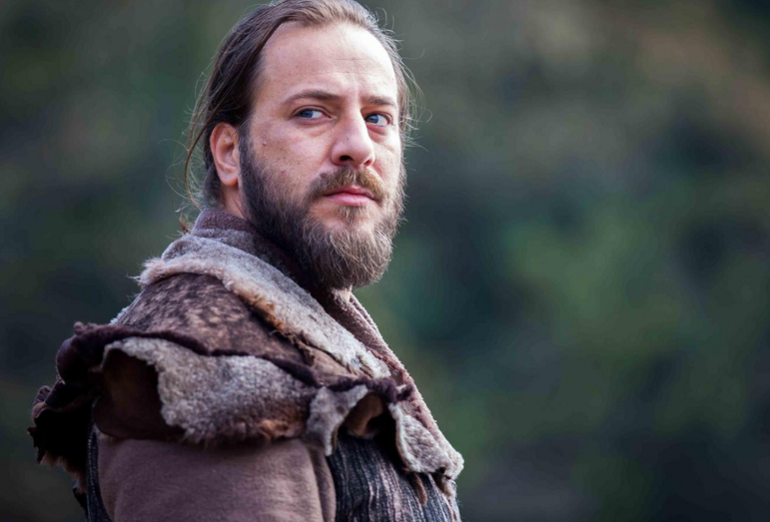 Beyaz Show 11 Aralık Cuma konukları | Diriliş Ertuğrul ekibi Beyaz Show da