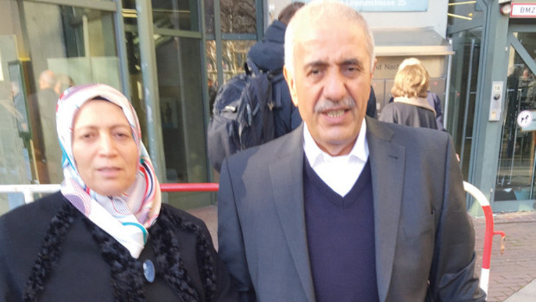 Bu kadın ne yapmak istiyor