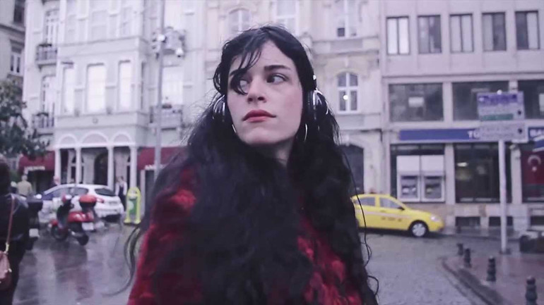 Kaan Tangöze - Seçkin Piriler - Kıvılcım Ural aşk üçgeninde hırsızın hiç mi suçu yok