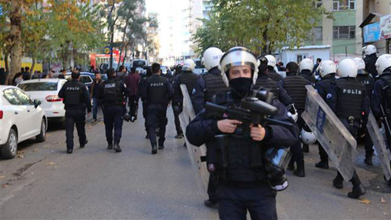 Operasyonlar genişleyerek sürüyor