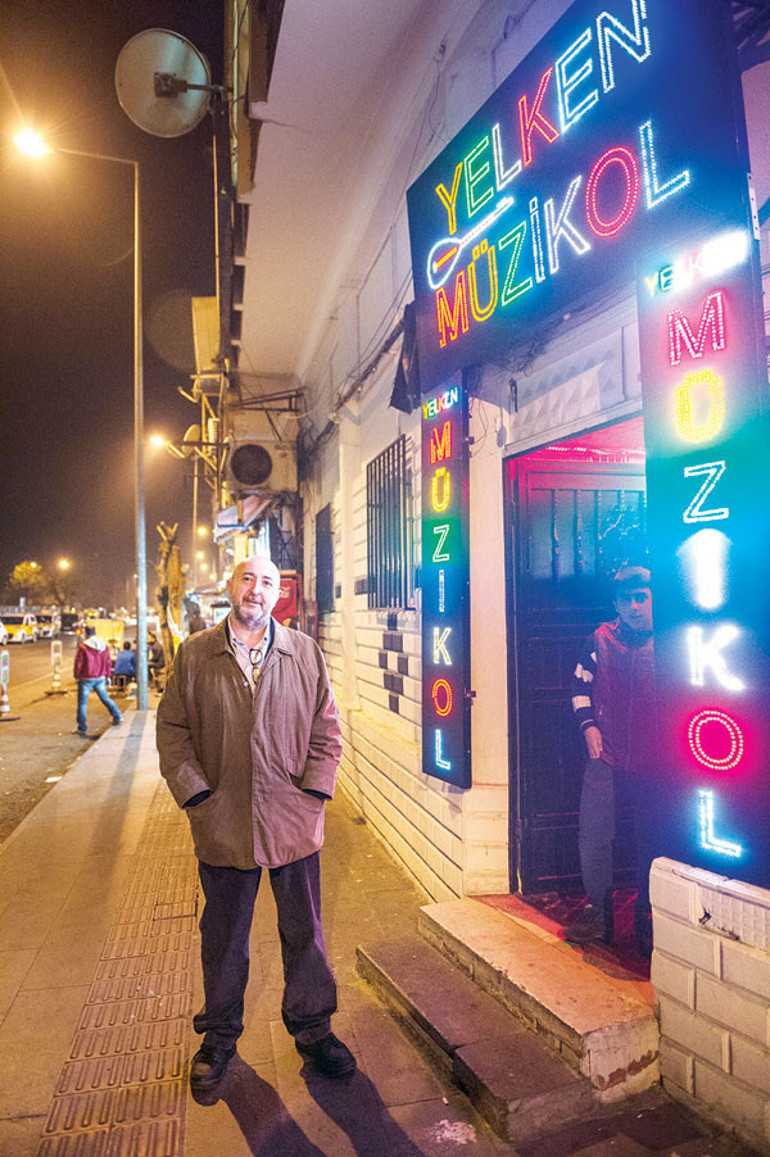 İşte öteki Diyarbakır: Surun dışı neonlarıyla yanıyor