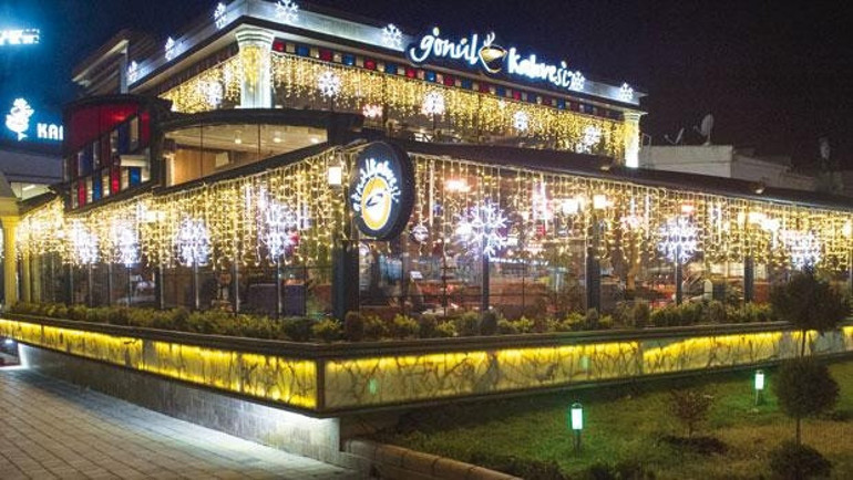 İşte öteki Diyarbakır: Surun dışı neonlarıyla yanıyor