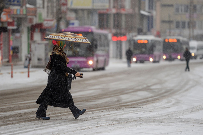 Tüm yurt beyaza büründü