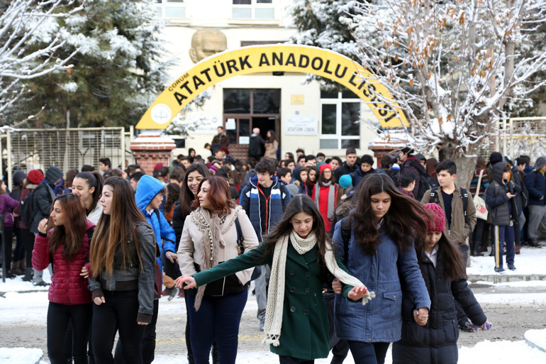 Tüm yurt beyaza büründü