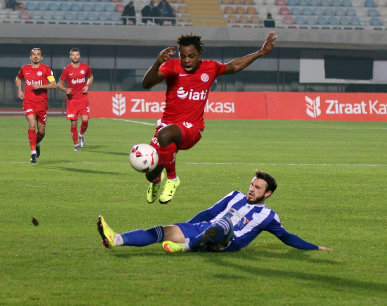 Antalyaspor – M. Başakşehir maçı saat kaçta oynanacak Maç ne zaman Saat kaçta Hangi kanalda yayınlanacak Ayrıntılar haberimizde...