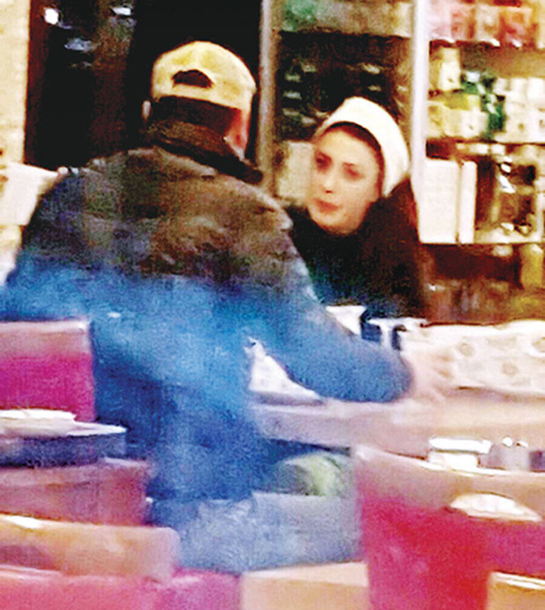 Tardu Flordun ve Merve Oflaz arasında şaşırtan samimiyet