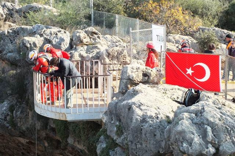 Cehennem Obruğu törenle temizlendi