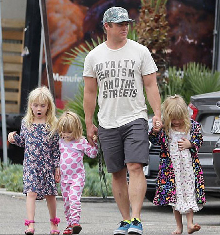 O kaslar gerçek mi Chris