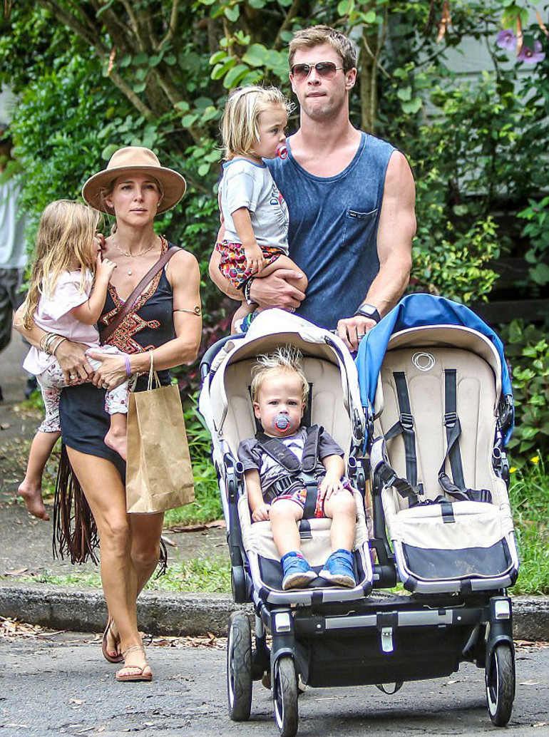 O kaslar gerçek mi Chris