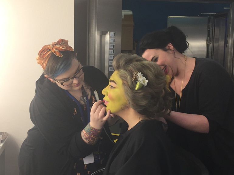 Shrek Müzikali yakında Zorluda