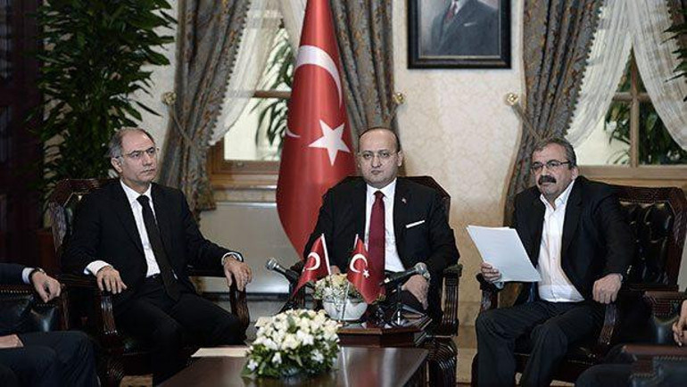 Bülent Arınç Dolmabahçe Mutabakatı ile ilgili konuştu