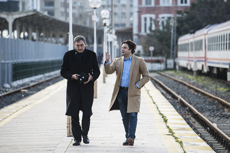 Orhan Pamuk: Bizi terk eden bir babayla büyüdüm