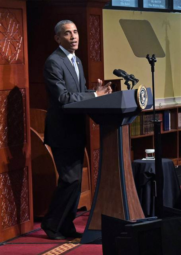 Obama ilk kez bir Amerikan camisinde