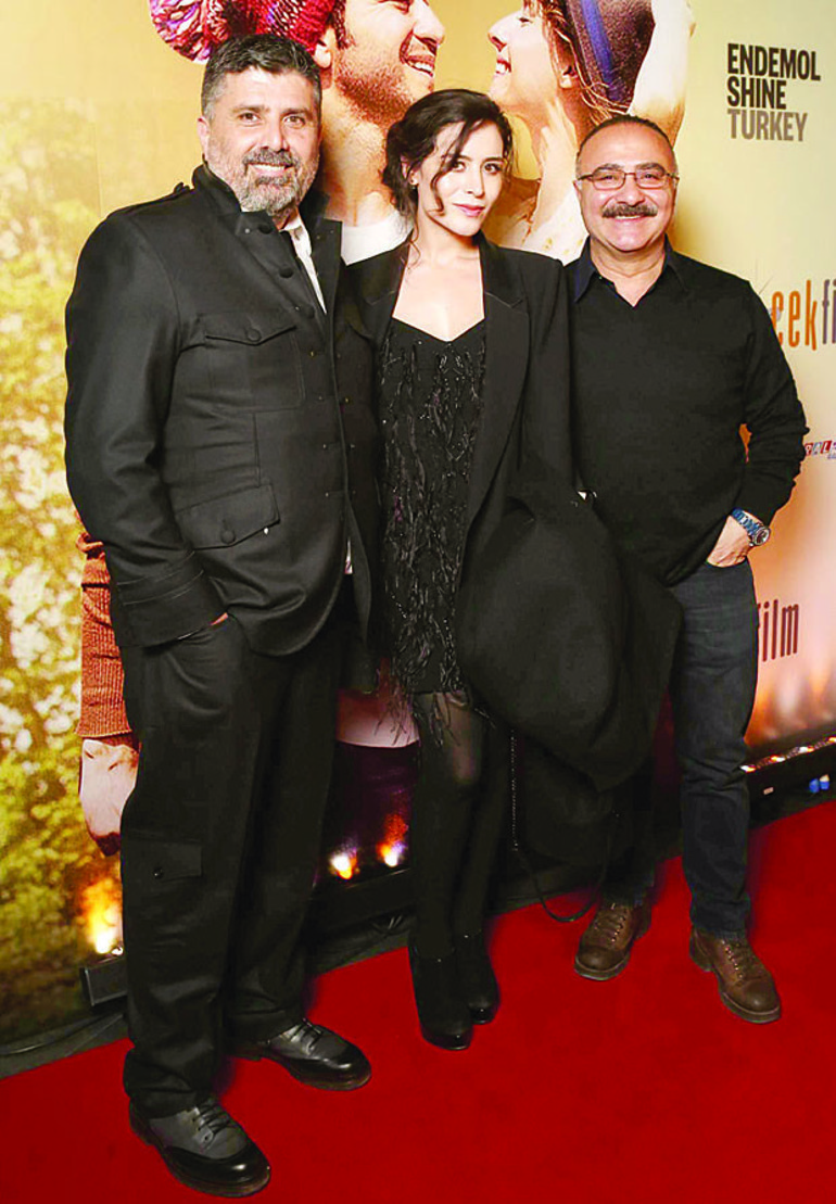 Ünlü isimler Dünyanın En Güzel Kokusu filminin galasında buluştu