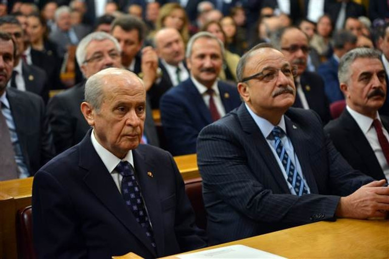 Bahçeli: Sayın Davutoğluna Kibar Feyzo’daki Maho Ağa’yı dikkatle incelemesini tavsiye ediyorum