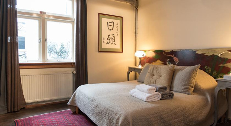 Amsterdam’da 400 TL’nin altında konaklama