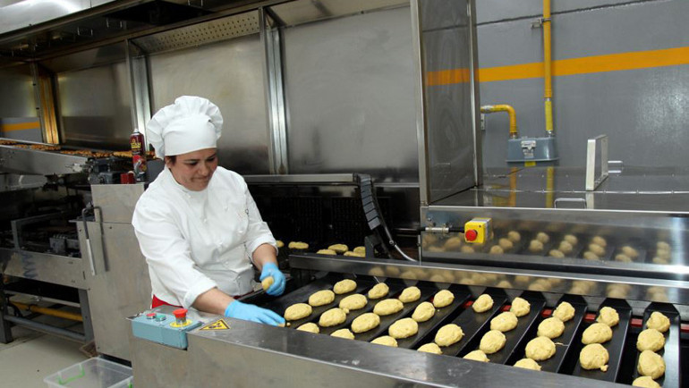 Karpuz satarak başladı şimdi waffle üretiyor