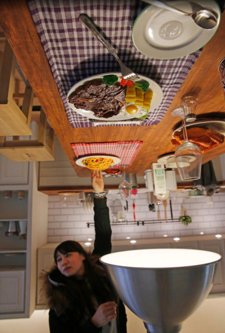 Tersine dünyanın tersine evleri