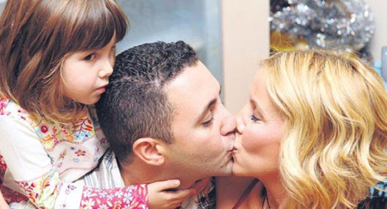 Deniz Pulaş ile Sarp Akkartal ayrılıyor mu