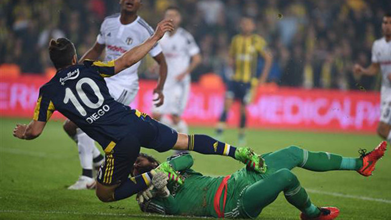 Spor yazarları Fenerbahçe-Beşiktaş derbisi için ne dedi