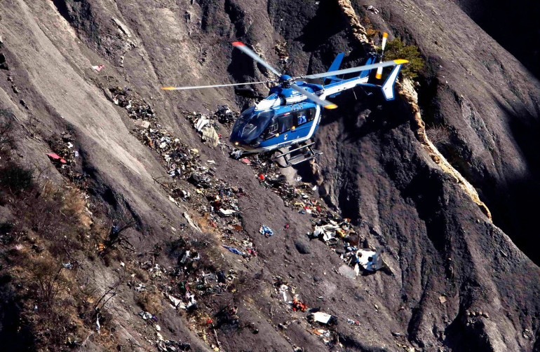 Germanwings uçağını Fransız Alplerine düşüren Lubitzin son e-postaları yayınlandı