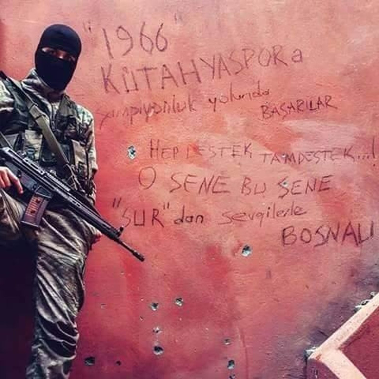 Şehitler son yolculuğuna uğurlandı