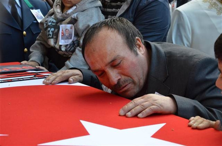 Şehitler son yolculuğuna uğurlandı
