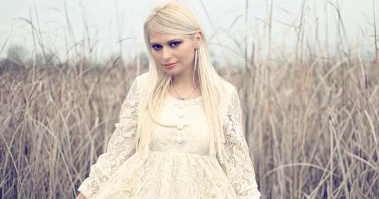 Seçkin Piriler, Cuma günü eşi Kaan Tangözeden boşanıyor