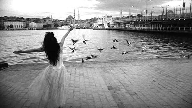 ‘Hasret’inle yandı gönlüm...