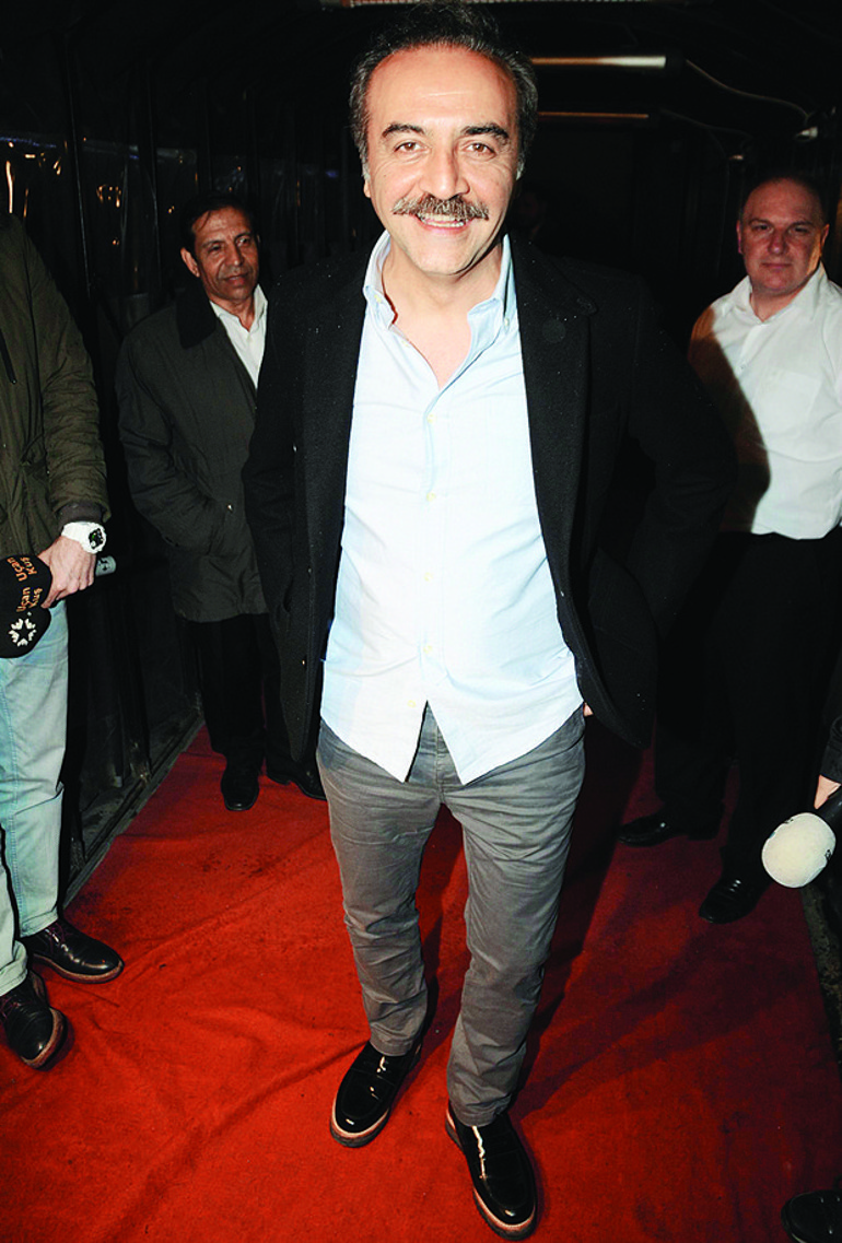 Güldür Güldür ekibi 100’üncü bölümü kutladı